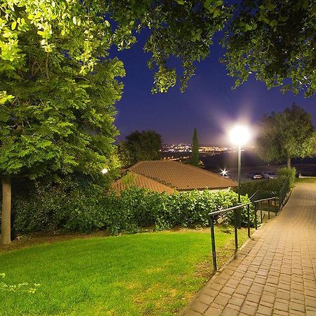 Shoresh Green Hills Family Suites Hotel Ngoại thất bức ảnh